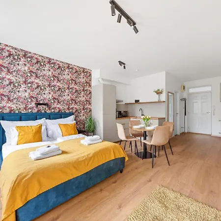 Velvet Dream Peaceful Ac And Parking Budapest