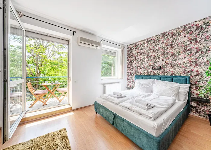 Velvet Dream Peaceful Ac And Parking Apartament Budapeszt